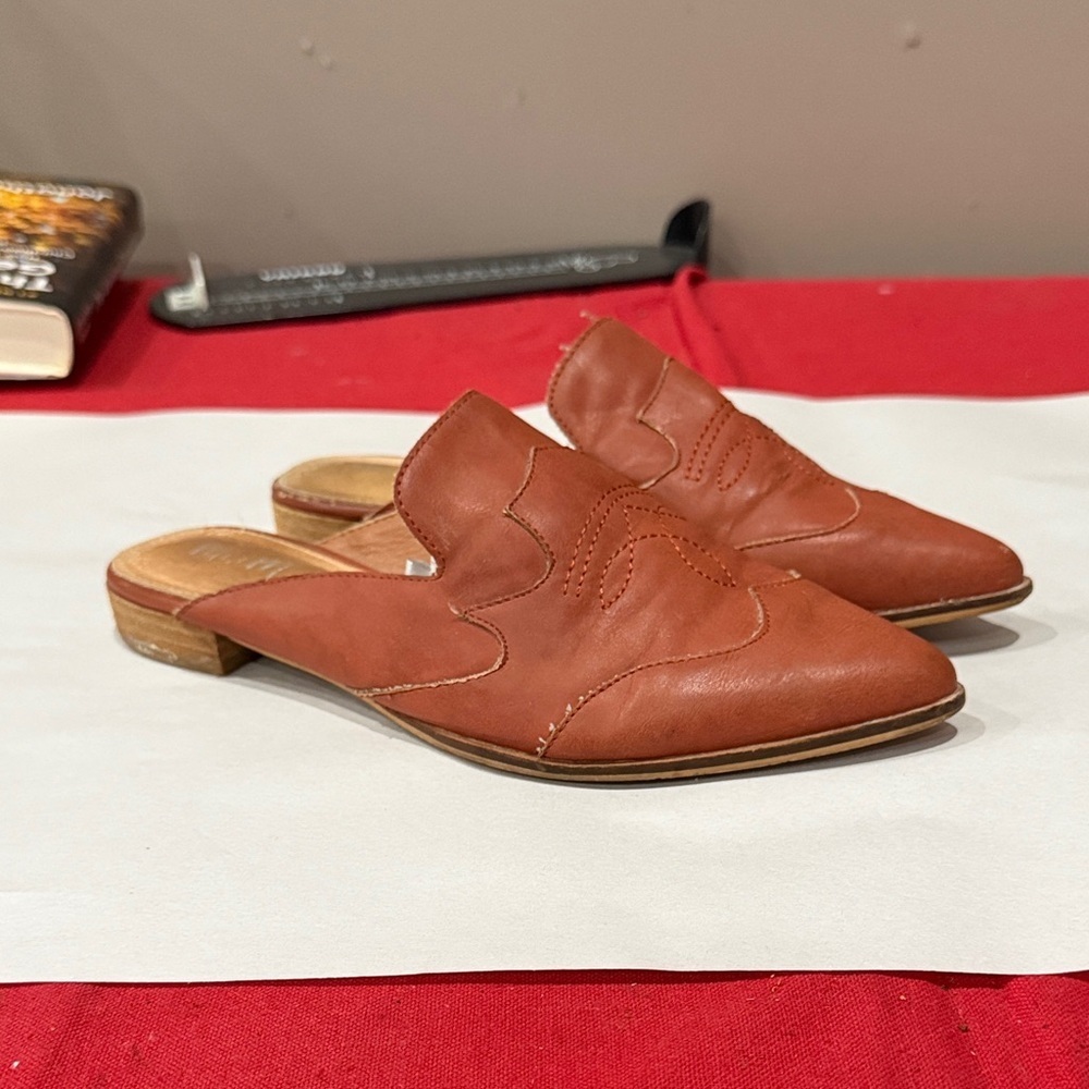 Mi.iM Terracotta Leather Mules
